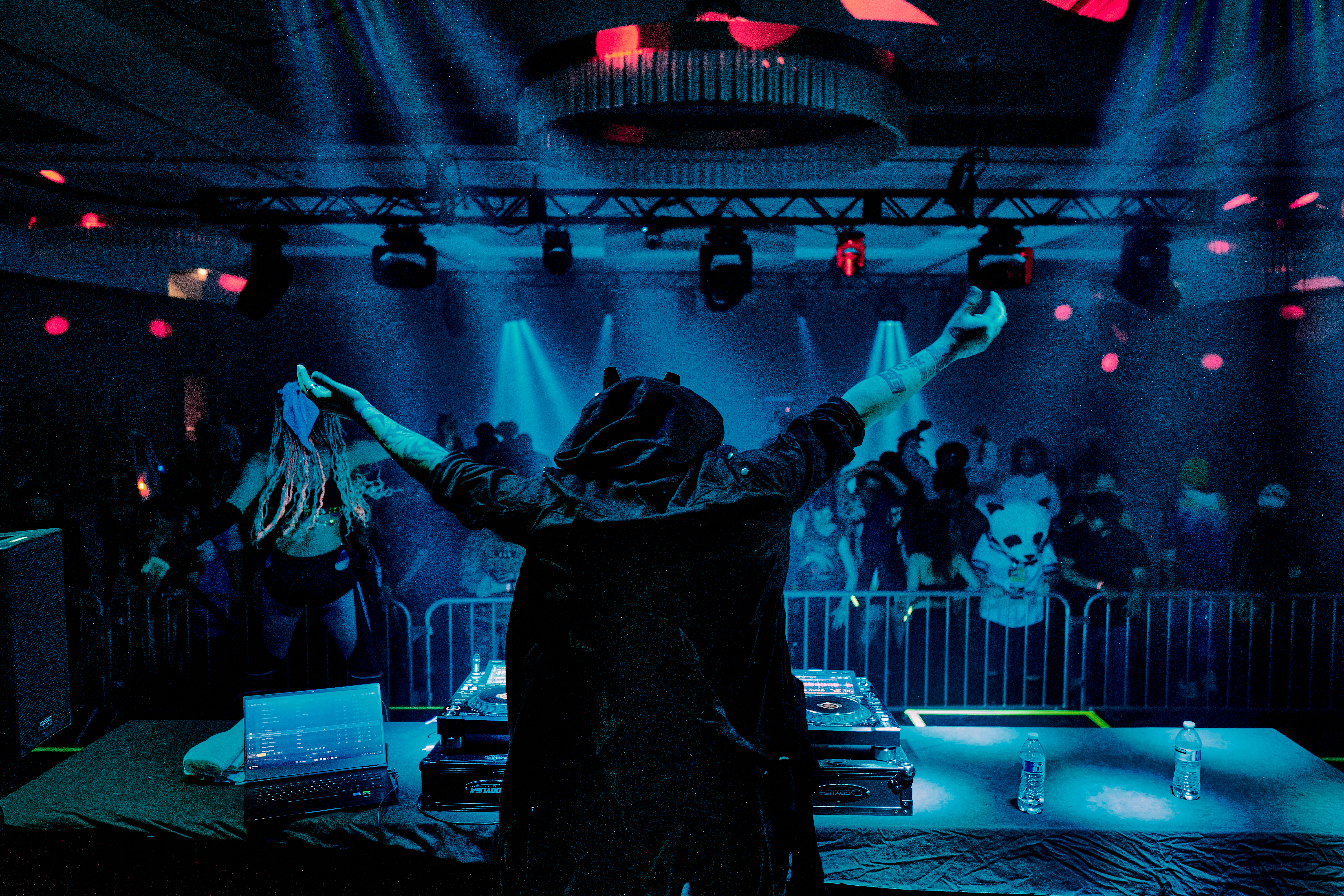 DJ DOX performing